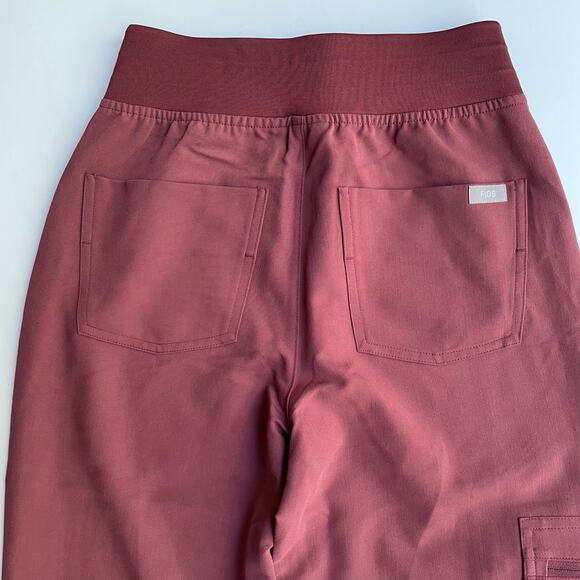 FIGS Zamora Scrub Pants High Waisted Jogger Dark Cherry Size XXS NEW - Picture 6 of 8